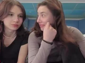 lizzi_muur from Chaturbate