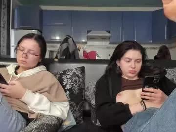 lizzi_muur from Chaturbate