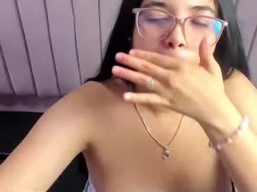 Girls: discover live performances with matured cam models, from teasing to fixations, in a variety of stunning live sex cams.
