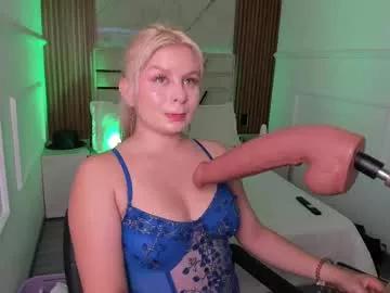 Girls: discover live performances with matured cam models, from teasing to fixations, in a variety of stunning live sex cams.