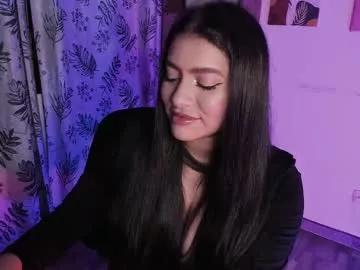 Girls: discover live performances with matured cam models, from teasing to fixations, in a variety of stunning live sex cams.