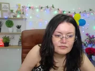 lolahikls from Chaturbate