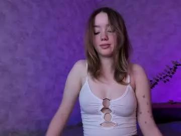 Girls: discover live performances with matured cam models, from teasing to fixations, in a variety of stunning live sex cams.