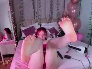 Girls: discover live performances with matured cam models, from teasing to fixations, in a variety of stunning live sex cams.