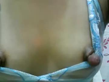 Girls: discover live performances with matured cam models, from teasing to fixations, in a variety of stunning live sex cams.