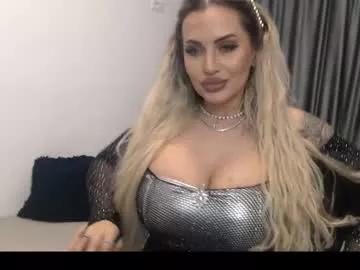 Girls: discover live performances with matured cam models, from teasing to fixations, in a variety of stunning live sex cams.