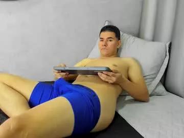 Girls: discover live performances with matured cam models, from teasing to fixations, in a variety of stunning live sex cams.
