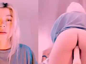 Girls: discover live performances with matured cam models, from teasing to fixations, in a variety of stunning live sex cams.