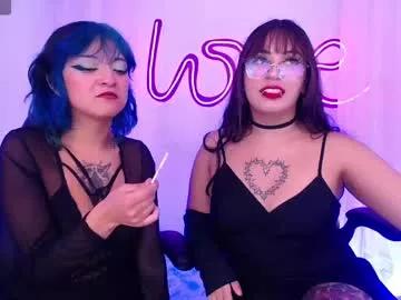 Girls: discover live performances with matured cam models, from teasing to fixations, in a variety of stunning live sex cams.