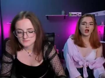Girls: discover live performances with matured cam models, from teasing to fixations, in a variety of stunning live sex cams.