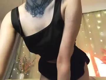 Girls: discover live performances with matured cam models, from teasing to fixations, in a variety of stunning live sex cams.