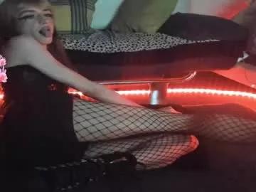 Girls: discover live performances with matured cam models, from teasing to fixations, in a variety of stunning live sex cams.