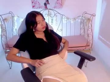 Girls: discover live performances with matured cam models, from teasing to fixations, in a variety of stunning live sex cams.