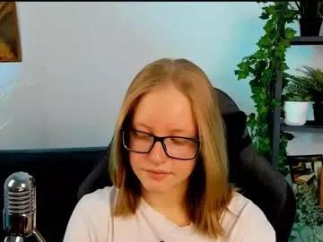 Girls: discover live performances with matured cam models, from teasing to fixations, in a variety of stunning live sex cams.