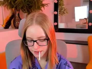 Girls: discover live performances with matured cam models, from teasing to fixations, in a variety of stunning live sex cams.