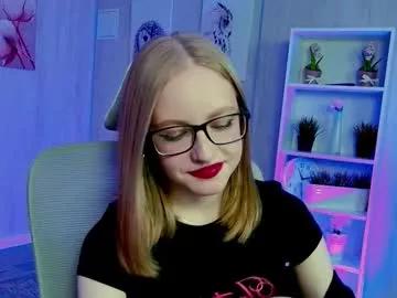 Girls: discover live performances with matured cam models, from teasing to fixations, in a variety of stunning live sex cams.