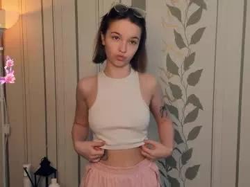 Girls: discover live performances with matured cam models, from teasing to fixations, in a variety of stunning live sex cams.