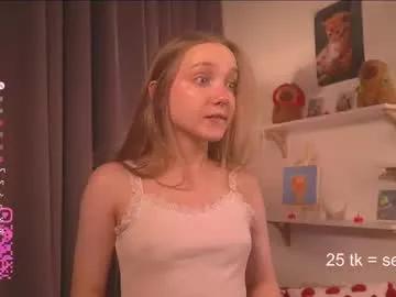 lyly_bambi from Chaturbate