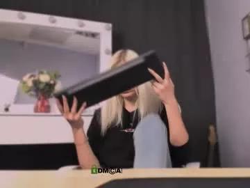 madam_ulis from Chaturbate