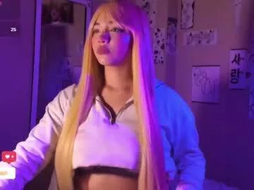Girls: discover live performances with matured cam models, from teasing to fixations, in a variety of stunning live sex cams.