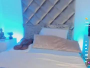 Girls: discover live performances with matured cam models, from teasing to fixations, in a variety of stunning live sex cams.