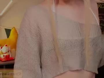 Girls: discover live performances with matured cam models, from teasing to fixations, in a variety of stunning live sex cams.