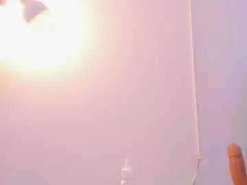 Girls: discover live performances with matured cam models, from teasing to fixations, in a variety of stunning live sex cams.