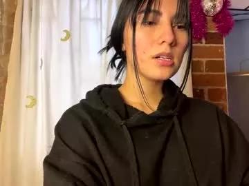 Girls: discover live performances with matured cam models, from teasing to fixations, in a variety of stunning live sex cams.