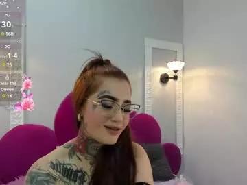 Girls: discover live performances with matured cam models, from teasing to fixations, in a variety of stunning live sex cams.
