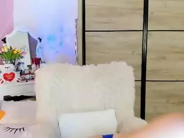 Girls: discover live performances with matured cam models, from teasing to fixations, in a variety of stunning live sex cams.