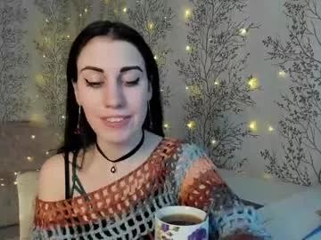 Girls: discover live performances with matured cam models, from teasing to fixations, in a variety of stunning live sex cams.