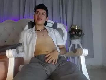 Girls: discover live performances with matured cam models, from teasing to fixations, in a variety of stunning live sex cams.