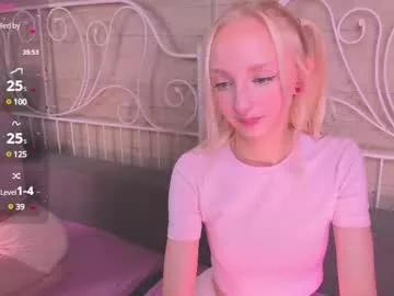 Girls: discover live performances with matured cam models, from teasing to fixations, in a variety of stunning live sex cams.