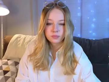 Girls: discover live performances with matured cam models, from teasing to fixations, in a variety of stunning live sex cams.