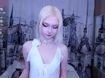 Girls: discover live performances with matured cam models, from teasing to fixations, in a variety of stunning live sex cams.