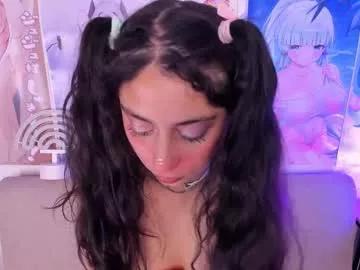 Girls: discover live performances with matured cam models, from teasing to fixations, in a variety of stunning live sex cams.