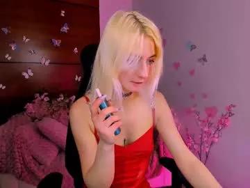 Girls: discover live performances with matured cam models, from teasing to fixations, in a variety of stunning live sex cams.