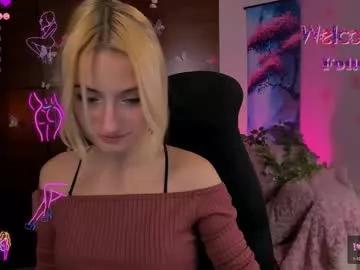 Girls: discover live performances with matured cam models, from teasing to fixations, in a variety of stunning live sex cams.