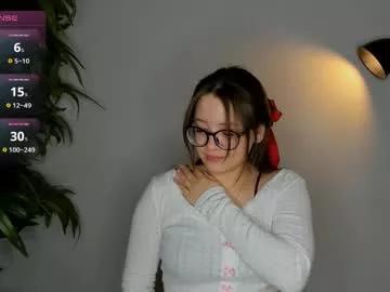 Girls: discover live performances with matured cam models, from teasing to fixations, in a variety of stunning live sex cams.