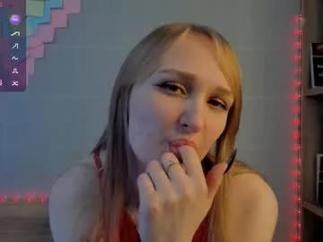 memento_mary from Chaturbate
