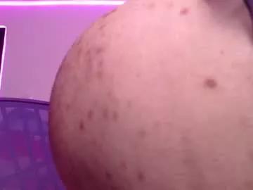 Girls: discover live performances with matured cam models, from teasing to fixations, in a variety of stunning live sex cams.