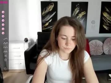 Girls: discover live performances with matured cam models, from teasing to fixations, in a variety of stunning live sex cams.