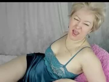 Girls: discover live performances with matured cam models, from teasing to fixations, in a variety of stunning live sex cams.