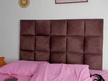 Girls: discover live performances with matured cam models, from teasing to fixations, in a variety of stunning live sex cams.