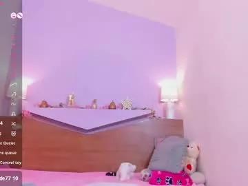 Girls: discover live performances with matured cam models, from teasing to fixations, in a variety of stunning live sex cams.