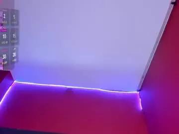 Girls: discover live performances with matured cam models, from teasing to fixations, in a variety of stunning live sex cams.