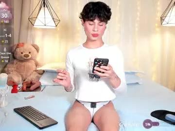Girls: discover live performances with matured cam models, from teasing to fixations, in a variety of stunning live sex cams.