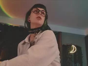 Girls: discover live performances with matured cam models, from teasing to fixations, in a variety of stunning live sex cams.