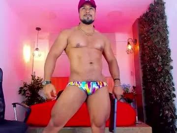 Girls: discover live performances with matured cam models, from teasing to fixations, in a variety of stunning live sex cams.