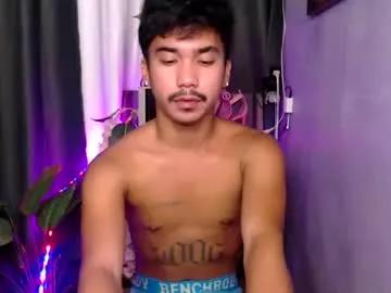 Girls: discover live performances with matured cam models, from teasing to fixations, in a variety of stunning live sex cams.